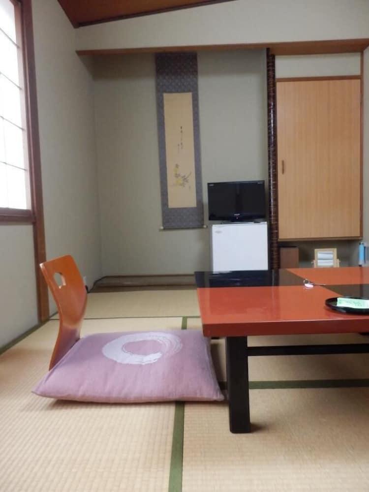 קנזאווה Kikunoya Ryokan מראה חיצוני תמונה